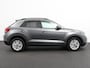 Volkswagen T-Roc 1.5 TSI 150pk DSG Life | Navigatie | Apple Carplay/Android Auto | Adaptive Cruise Control | Trekhaak | Parkeersensoren | Stoelverwarming | Ledverlichting | Getinte ramen | Climate Control |