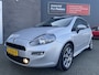 Fiat Punto Evo 0.9 TwinAir Lounge Schuif/kanteldak - Airco - Parkeersensor achter - Cruise control - Trekhaak - Licht metalen velgen 16 inch - Mistlampen voor - Telefoonhouder - Radio/cd speler - Start/stop systeem - Stuur leder - Elektrische ramen voor - Bluetooth