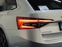 Skoda Superb Combi 1.4 TSI iV Laurin & Klement | Panorama | Stoelvent. | Trekhaak