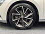 Skoda Superb Combi 1.4 TSI iV Laurin & Klement | Panorama | Stoelvent. | Trekhaak