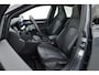 Volkswagen Golf 8.5 - 1.5 eTSI 150PK R-Line DSG | MY25 | Pano | HUD | IQ. Light | Stoel- Stuurverw. | Camera | Nav+App.Connect | Sfeerverl.