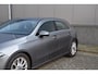 Mercedes-Benz A-klasse 200 Launch Edition | Automaat | trekhaak elektrisch uitklapbaar | stof/lederen bekleding |