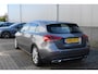 Mercedes-Benz A-klasse 200 Launch Edition | Automaat | trekhaak elektrisch uitklapbaar | stof/lederen bekleding |