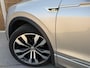Volkswagen Tiguan 1.4 TSI R-line Automaat | Panoramdak | Leren bekleding | Stoelverwarming | 360 graden camera | Trekhaak uitklapbaar | LED koplampen adaptief | Keyless entry&start | Parkeersensoren voor en achter