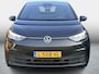 Volkswagen ID.3 Life 58 kWh Black Edition SoH 93,4% / Trekhaak / Stoelverwarming / Adaptive cruise / Carplay / Navigatie / Full LED / Dealeronderhouden / Fabrieksgarantie / 1e Eigenaar /