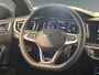Volkswagen Taigo 1.0 115pk TSI R-Line Edition Parkeersensoren voor en achter | Stoelverwarming | Achteruitrijcamera