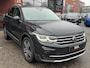 Volkswagen Tiguan 1.4 TSI eHybrid Business+ // PANO SCHUIF-DAK // IQ-Light // ADAPTIVE CRUISE // AFN. TREKHAAK // ELEK. ACHTERKLEP // PDC V+A //
