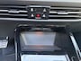 Volkswagen Golf 1.5 eTSI R-Line Business | Pano | Stoel verwarming | LED | Climate |