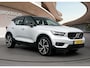 Volvo XC40 T5 Recharge R-Design | Trekhaak | PDC V+A en 360 camera | Harmen & Kardon | BLIS | Keyless Entry + Start | Stoel + Stuurverwarming |