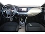 Skoda Octavia Combi 1.0 e-TSI Sport Business 110PK Automaat Trekhaak Sportstoelen Navigatie Carplay Android Airco Cruise Control LED Rijstrooksensor Parkeersensor