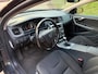 Volvo V60 2.0 D4 Momentum Nieuwe APK.
