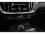 Volvo V60 2.0 B3 Business Pro | Uitklap Trekhaak | Org NL | Dealer Ond. | CarPlay | Adap. Cruise | Camera | Leer | Comfortstoelen