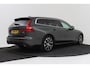 Volvo V60 2.0 B3 Business Pro | Uitklap Trekhaak | Org NL | Dealer Ond. | CarPlay | Adap. Cruise | Camera | Leer | Comfortstoelen