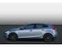 Volvo V40 1.5 T2 Momentum | VERWARMDE VOORRUIT | PARKEERSENSOREN ACHTER | NAVI | RIJKLAARPRIJS |