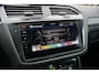Volkswagen Tiguan 1.5 TSI R-Line Black Style|Trekhaak|HUD|Discover Pro