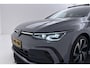 Volkswagen Golf Variant 1.5 eTSI R-Line | Uitklap Trekhaak | Panoramadak | Stoel-/Stuurverwarming | Blind Spot |