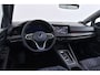 Volkswagen Golf Variant 1.5 eTSI R-Line | Uitklap Trekhaak | Panoramadak | Stoel-/Stuurverwarming | Blind Spot |