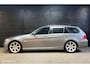 BMW 3-Serie Touring 320i High Executive