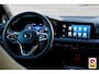Volkswagen Golf Variant 1.5 eTSI R-Line /LED/IQ-LIGHT/SFEERVERL./CAMERA/ACC/CARPLAY!