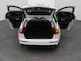 Volvo V60 2.0 B3 Momentum Business | PANO | KEYLESS | STOEL- EN STUURVERW. | TREKHAAK