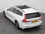 Volvo V60 2.0 B3 Momentum Business | PANO | KEYLESS | STOEL- EN STUURVERW. | TREKHAAK