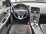 Volvo XC60 2.0T5 FWD Momentum Dealer onderhouden Xenon Telefoon Origineel NL Navi PDC Regensensor Trekhaak inklapbare Spiegel
