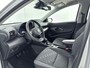 Toyota Yaris 1.5 Hybrid 115 Dynamic | Apple Carplay / Android Auto | Dodehoek detectie | Parkeersensoren voor/achter | Stoel-/stuurverwarming | Adaptive Cruise | Clima | Keyless | Camera | 16 inch