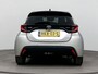 Toyota Yaris 1.5 Hybrid 115 Dynamic | Apple Carplay / Android Auto | Dodehoek detectie | Parkeersensoren voor/achter | Stoel-/stuurverwarming | Adaptive Cruise | Clima | Keyless | Camera | 16 inch