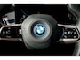 BMW iX xDrive40 Executive 77 kWh | Laser Light | Electrochromatisch dak | Luchtvering | Head-Up | Warmtepomp | Leder | 22 inch LMV