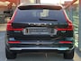 Volvo XC60 2.0 T6 Plug-in hybrid AWD Ultra Bright / Luchtvering / Trekhaak / Pano. dak / Massage stoelen / Elek. verstelbare stoelen / Geventileerde en verwarmde stoelen / Harman Kardon / 360 camera /