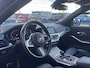 BMW 3-Serie Touring 318i Business Edition | M Pakket | Sfeerverlichting | Apple Carplay | Parkeercamera
