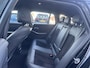 BMW 3-Serie Touring 318i Business Edition | M Pakket | Sfeerverlichting | Apple Carplay | Parkeercamera