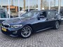 BMW 3-Serie Touring 318i Business Edition | M Pakket | Sfeerverlichting | Apple Carplay | Parkeercamera