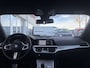 BMW 3-Serie Touring 318i Business Edition | M Pakket | Sfeerverlichting | Apple Carplay | Parkeercamera