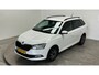 Skoda Fabia Combi 1.0 TSI Ambition benzine navigatie parkeersensoren airco carplay android cruisecontrole trekhaak
