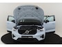 Volvo XC40 B4 (M-HYBRID) PLUS DARK -CAMERA|ADAP.CRUISE|VERW.VOORRUIT|TREKHAAK|HARMAN/KARDON|19"