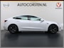 Tesla Model 3 RWD SR Plus 325PK LFP Accu AutoPilot Leer Pano-Dak Adaptive-Cruise Camera's Elektr.-Stuur+Stoelen+Spiegels+Geheugen+Easy-Entry+Verwarmde stoelen Park assistent Pdc WIFI Lane-Assist Speed-Assist Navi LED DAB Voorverwarmen Keyless One-Pedal-Drive Lmv 18" SOH 89% 1e Eigenaar Origineel Nederlandse Auto Fabrieks Garantie op Accu en Motor tot 4-12-2028/160.000km