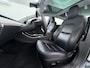 Tesla Model 3 Long Range AWD 75kWh Trekhaak Warmtepomp Lmv 18" AutoPilot Leder Pano-Dak Adaptive-Cruise Camera's Elektr.-Stuur+Stoelen+Spiegels+Geheugen+Easy-Entry+Verwarmde stoelen Park assistent Pdc WIFI Lane-Assist Navi LED DAB Voorverwarmen interieur Keyless One-Pedal-Drive 4WD 1.000kg Trekvermogen Origineel Nederlandse Auto Fabrieksgarantie op Accu en Motor tot 25-09-2028/192.00km