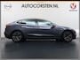 Tesla Model 3 Long Range AWD 75kWh Trekhaak Warmtepomp Lmv 18" AutoPilot Leder Pano-Dak Adaptive-Cruise Camera's Elektr.-Stuur+Stoelen+Spiegels+Geheugen+Easy-Entry+Verwarmde stoelen Park assistent Pdc WIFI Lane-Assist Navi LED DAB Voorverwarmen interieur Keyless One-Pedal-Drive 4WD 1.000kg Trekvermogen Origineel Nederlandse Auto Fabrieksgarantie op Accu en Motor tot 25-09-2028/192.00km