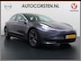 Tesla Model 3 Long Range AWD 75kWh Trekhaak Warmtepomp Lmv 18" AutoPilot Leder Pano-Dak Adaptive-Cruise Camera's Elektr.-Stuur+Stoelen+Spiegels+Geheugen+Easy-Entry+Verwarmde stoelen Park assistent Pdc WIFI Lane-Assist Navi LED DAB Voorverwarmen interieur Keyless One-Pedal-Drive 4WD 1.000kg Trekvermogen Origineel Nederlandse Auto Fabrieksgarantie op Accu en Motor tot 25-09-2028/192.00km