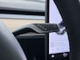 Tesla Model 3 Long Range AWD 75kWh Trekhaak Warmtepomp Lmv 18" AutoPilot Leder Pano-Dak Adaptive-Cruise Camera's Elektr.-Stuur+Stoelen+Spiegels+Geheugen+Easy-Entry+Verwarmde stoelen Park assistent Pdc WIFI Lane-Assist Navi LED DAB Voorverwarmen interieur Keyless One-Pedal-Drive 4WD 1.000kg Trekvermogen Origineel Nederlandse Auto Fabrieksgarantie op Accu en Motor tot 25-09-2028/192.00km
