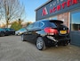 BMW 2-Serie Active Tourer 218i Trekhaak! Navigatie! Elektrische Achterklep! Airco! Cruise Control! Nette Auto!