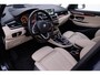 BMW 2-Serie Active Tourer 218iA High Executive FULL LED | HEAD UP | LEDER | STOELVERW | NAVI | CLIMA | PDC V+A | ELEK KLEP | LMV