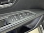 Peugeot 3008 1.6 e-THP GT Line | 2e eigenaar | Panoramadak | Trekhaak | Adaptieve cruise control | Elektrische achterklep |