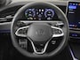 Volkswagen Passat Variant 1.5 eHybrid R-Line Business 204Pk DSG/AUTO | Head up Display | Trekhaak Elecktrisch | Massage Functie | Stoel/Stuur verwarming | Navigatie | Cruise control adaptief | 18"LMV