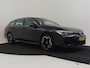 Volkswagen Passat Variant 1.5 eHybrid R-Line Business 204Pk DSG/AUTO | Head up Display | Trekhaak Elecktrisch | Massage Functie | Stoel/Stuur verwarming | Navigatie | Cruise control adaptief | 18"LMV