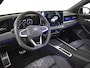 Volkswagen Passat Variant 1.5 eHybrid R-Line Business 204Pk DSG/AUTO | Head up Display | Trekhaak Elecktrisch | Massage Functie | Stoel/Stuur verwarming | Navigatie | Cruise control adaptief | 18"LMV