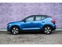 Volvo XC40 1.5 T4 Recharge R-Design | Plug-in Hybrid (PHEV) | Panoramadak | Trekhaak | Adaptieve Cruise Control | Parkeer Camera | Dode Hoek Detectie | Stoel en Stuurverwarming