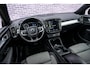 Volvo XC40 1.5 T4 Recharge R-Design | Plug-in Hybrid (PHEV) | Panoramadak | Trekhaak | Adaptieve Cruise Control | Parkeer Camera | Dode Hoek Detectie | Stoel en Stuurverwarming