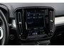 Volvo XC40 1.5 T4 Recharge R-Design | Plug-in Hybrid (PHEV) | Panoramadak | Trekhaak | Adaptieve Cruise Control | Parkeer Camera | Dode Hoek Detectie | Stoel en Stuurverwarming